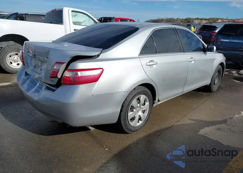 2009 Toyota Camry Le z USA, uszkodzony, nr VIN 4T4BE46KX9R103329